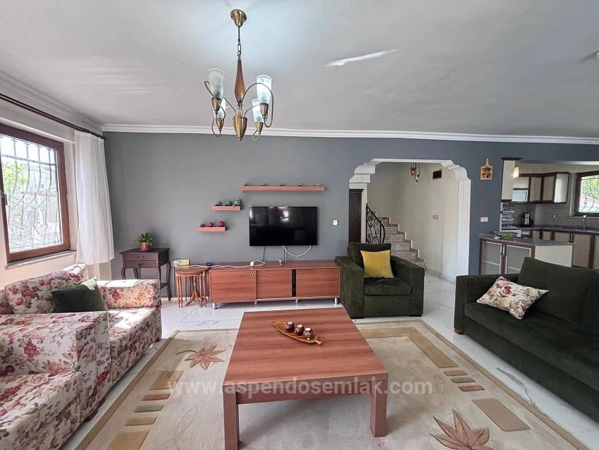 Dalyan'da 301M2 Arsa İçerisinde 5+1 Satılık Villa