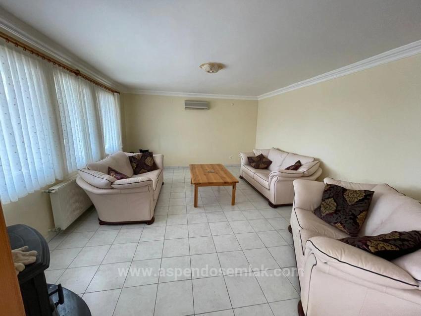 Çandır'da Deniz Ve Göl Manzaralı 5+2 Satılık Villa