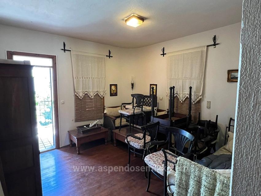 Dalyan Gülpınar'da 580M2 Arsa İçerisinde Satılık Taş Villa