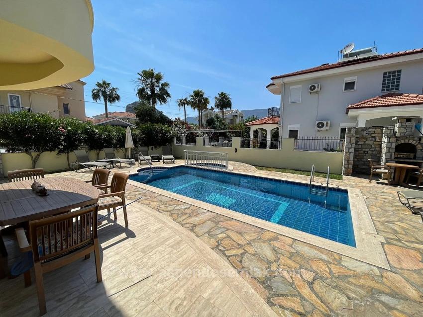 Dalyan Maraş'da Kral Mezarları Manzaralı Satılık Villa