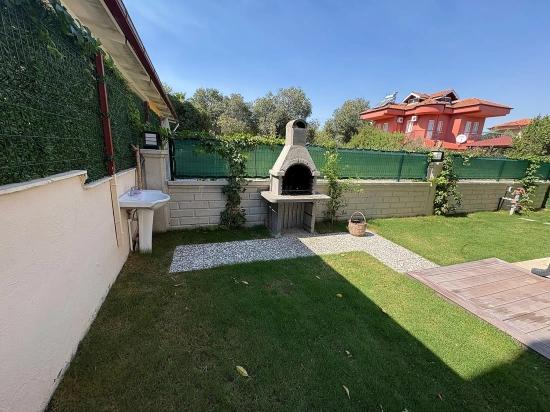 Dalyan'da Gülpınar'da Satılık 4+1 Villa