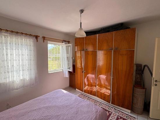 Okçular'da 514m2 Arsa İçerisinde 2 Katlı Satılık Ev