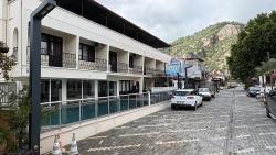 Dalyan'da 30 Odalı Kanala Yakın Satılık Otel