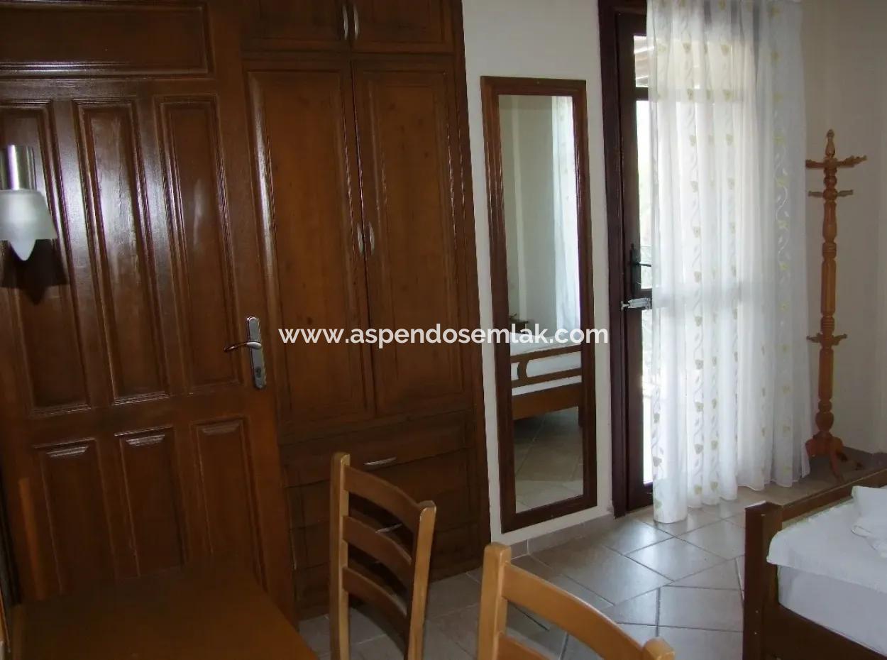 Dalyan'da Deniz Ve Kanal Göl Kral Mezarları Doğa Manzaralı Maraşda Satılık Lüks Villa