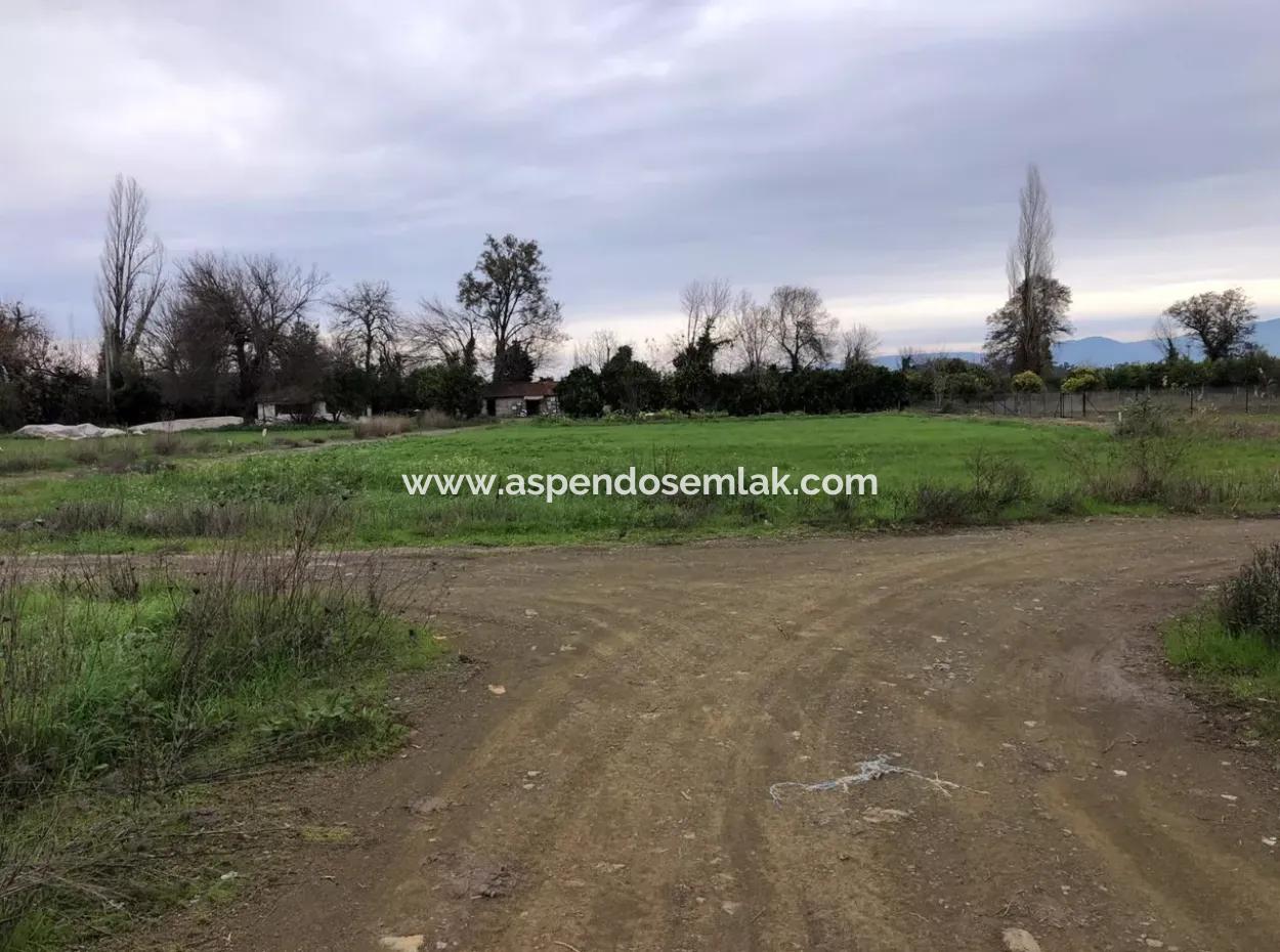 Okçular'da 540M2 Satılık Arsa