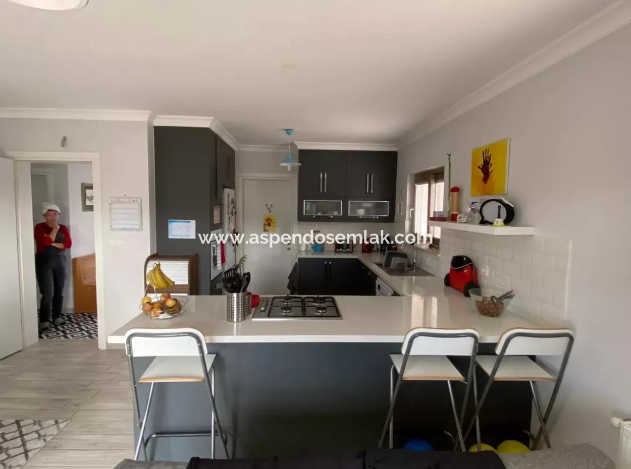 Okçular'da Satılık Villa Lüks 5 Yatak Odalı Satılık Villa