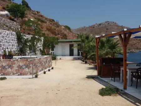 Bozburunda Satılık Villa Denize Sıfır Satılık Özel Koy
