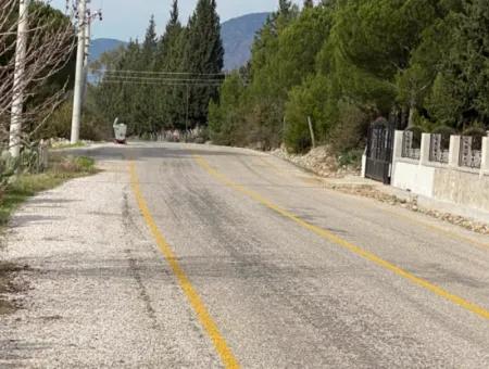 Zeytinalanı'nda Göl Manzaralı 13689M2 Satılık Arsa