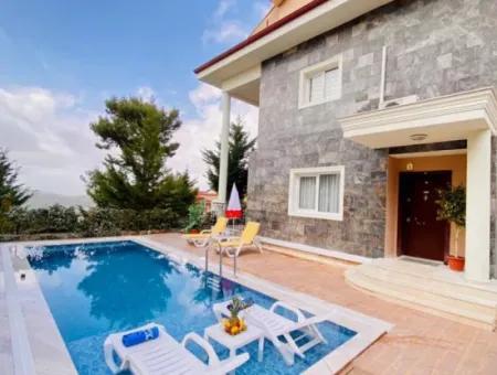 Fethiye Ovacık'ta 4+1 Satılık Villa