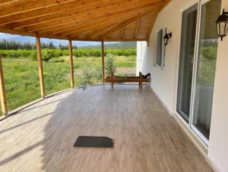 Eskiköyde 7120M2 Arsa İçinde Satılık Villa