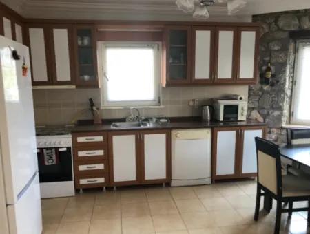Dalyan Gülpınar'da 515M2 Köşe Başında Satılık 3+1 Villa