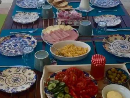 Dalyan Gülpınar'da 515M2 Köşe Başında Satılık 3+1 Villa